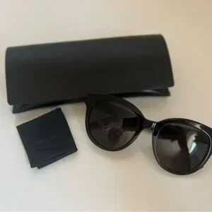 Authentic Saint Laurent Monogram SL
M29/F 001 55 19 145 m_665b5ea2c479b87985e4e1d2.jpg main image 3